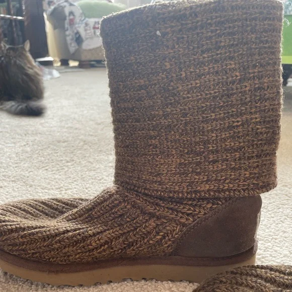 Brown Knit UGGs Women’s size 8 - Picture 8 of 16